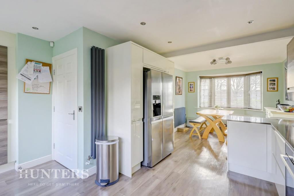 Dining kitchen