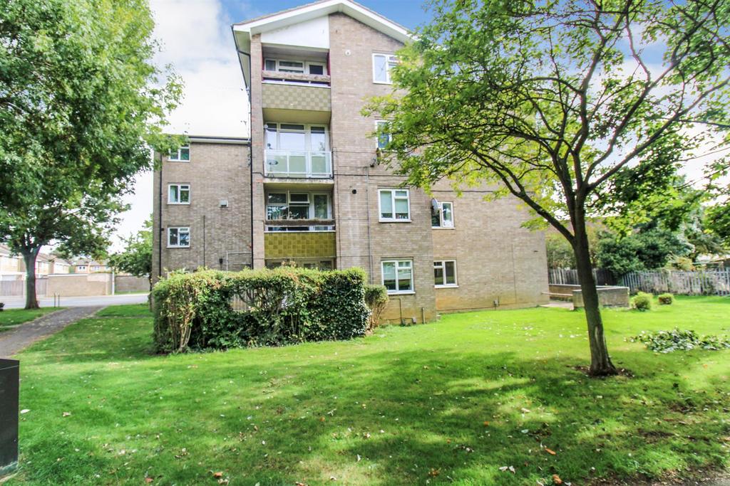 Shire Road, Corby NN17 2 bed apartment £135,000