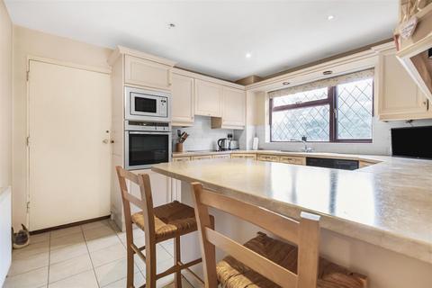 4 bedroom detached house for sale, Millers Grove, Calcot, Reading