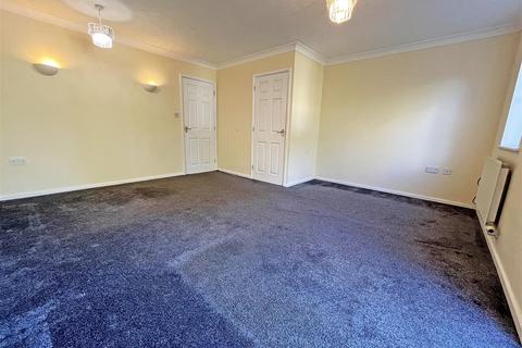 3 bedroom terraced house for sale, Foreman Way, Peterborough PE6