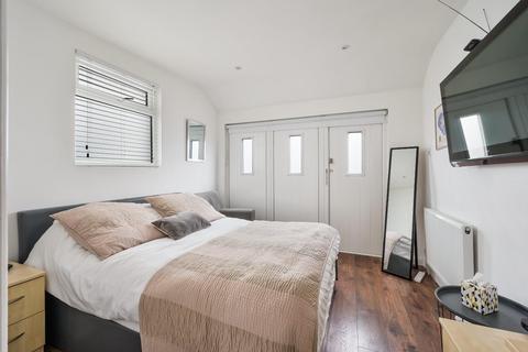 1 Belfield Road, Epsom, KT19 9TF