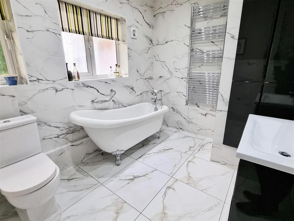Bathroom Two.jpg