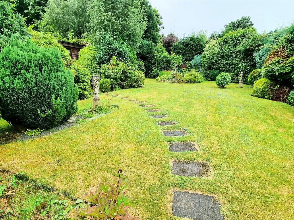 Garden 3.jpg