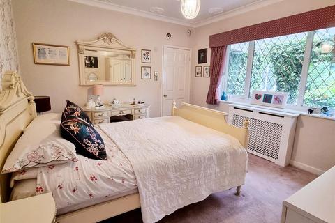 4 Waters Drive, Sutton Coldfield, B74 4TQ