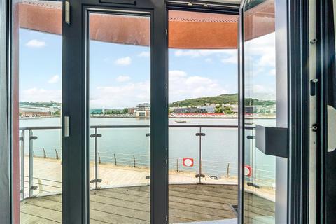 3 bedroom duplex for sale, South Quay, Kings Road, Marina, Swansea