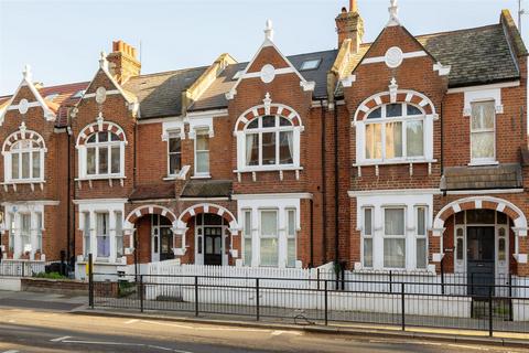 2 bedroom flat for sale, Fulham Palace Road, London, SW6