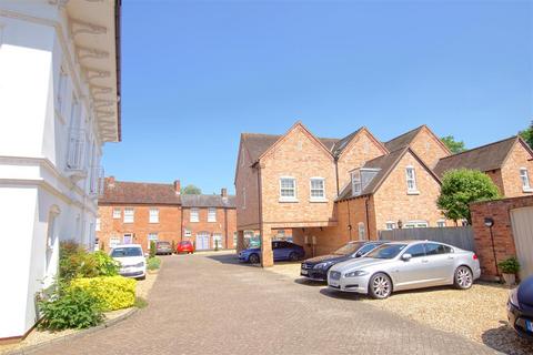 2 bedroom apartment for sale, Neville Court, Jury Street, Warwick