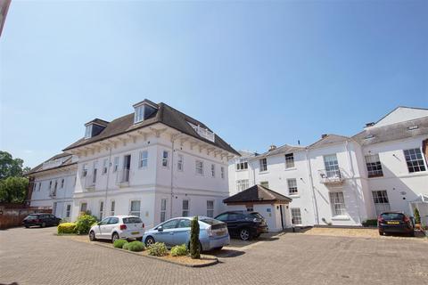 2 bedroom apartment for sale, Neville Court, Jury Street, Warwick