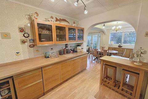 24 Dalkeith Road, Sutton Coldfield, B73 6PW