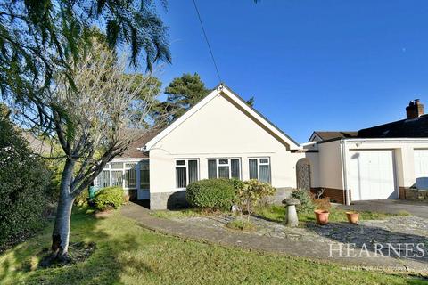 2 bedroom bungalow for sale - Mags Barrow, West Parley, Ferndown, BH22