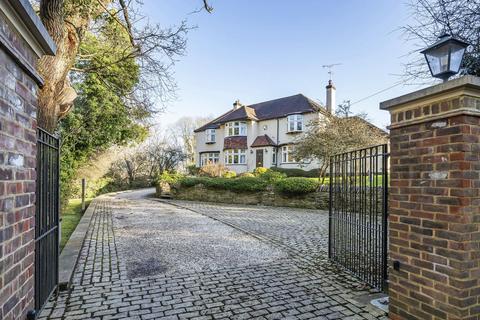 5 bedroom detached house for sale, Vineyards Road, Potters Bar EN6