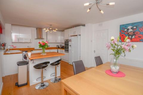 92 Sutherland Avenue, Bristol, BS16 6QN