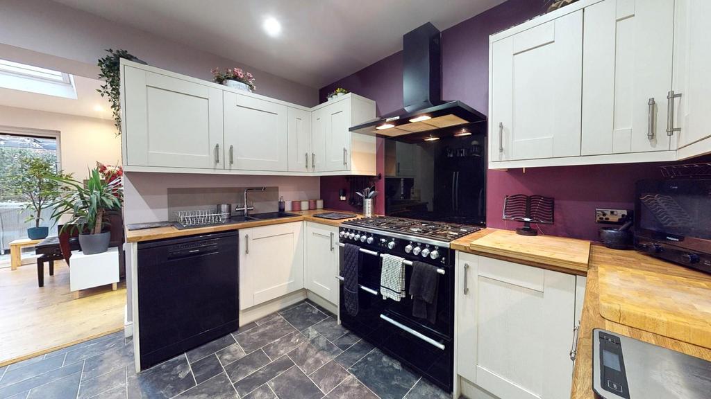 26-Kineholme-Dr-01292024 182724.jpg