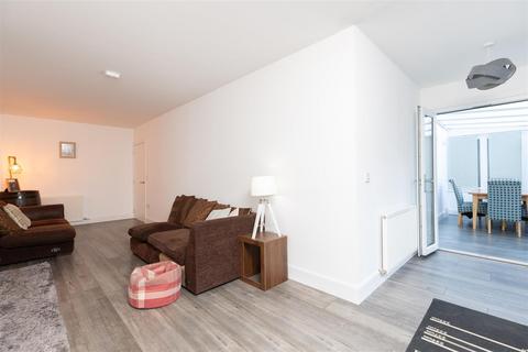 21 Glenshee Crescent, Perth, PH2 0AL
