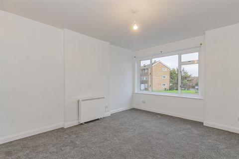 Flat 5, Keats House Bexley Lane, Dartford, DA1 4DE