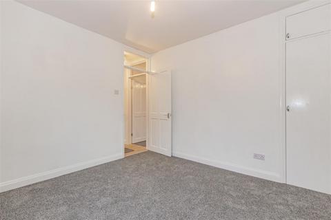 Flat 5, Keats House Bexley Lane, Dartford, DA1 4DE