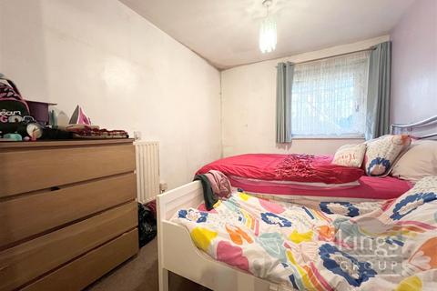 1 bedroom flat for sale, Hadrians Ride, Enfield
