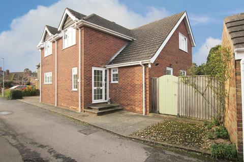 3 bedroom detached house for sale, Chapel Street, Alford LN13