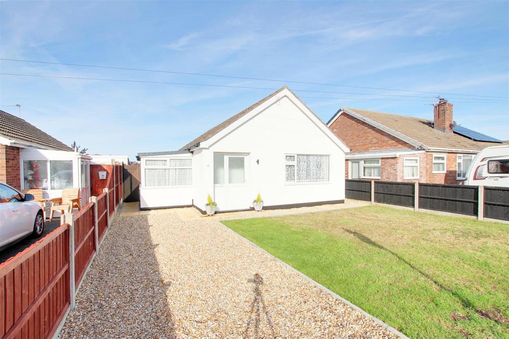 The Fairway, Mablethorpe LN12 2 bed detached bungalow for sale £174,950