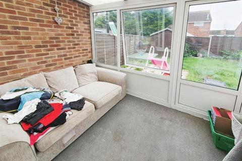 3 bedroom semi-detached house for sale, Glencoe Drive, Northamptonshire NN15