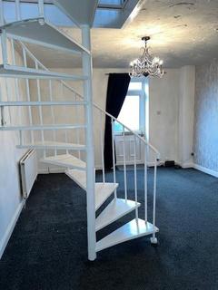 2 bedroom apartment for sale, Bierley Lane, Bierley, Bradford
