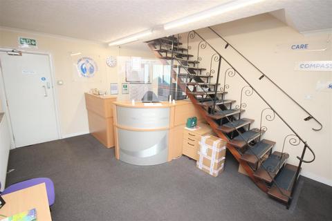 Office to rent, Unit 23B, Park Lane, Halesowen B63