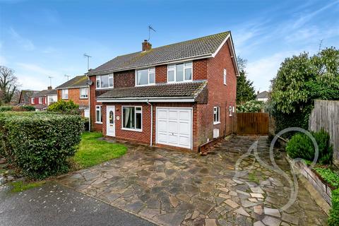 4 bedroom detached house for sale, Beverley Avenue, West Mersea Colchester CO5