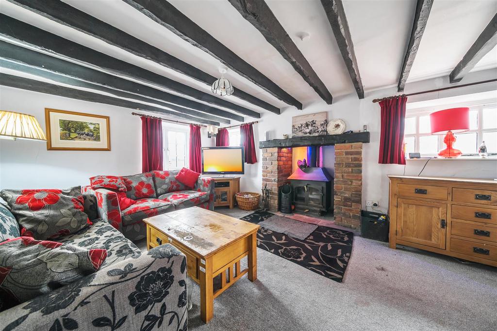 Broadclyst, Exeter 3 bed detached house for sale £450,000