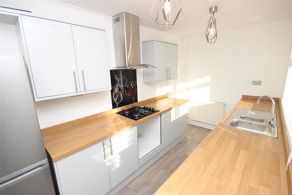 Fitted kitchen