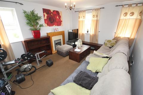 1 bedroom flat for sale, Victoria Gardens, Cradley Heath B64