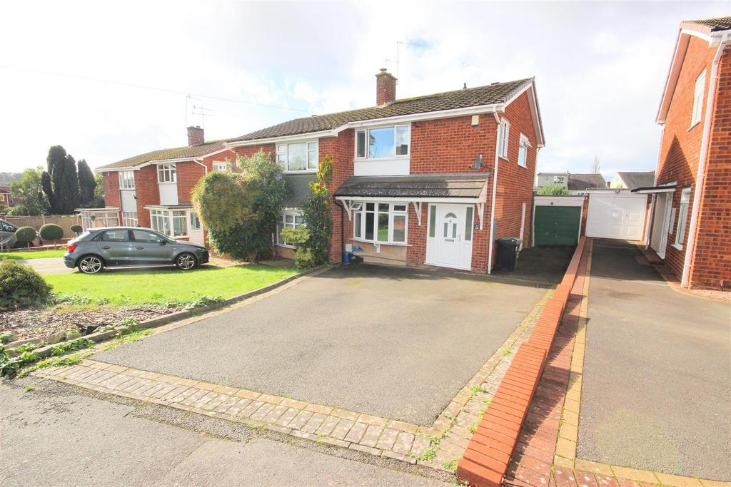 Cherry Orchard Avenue, Halesowen B63 3 bed semidetached house for sale