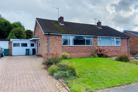 2 bedroom semi-detached bungalow for sale, Compton Road, Stourbridge DY9