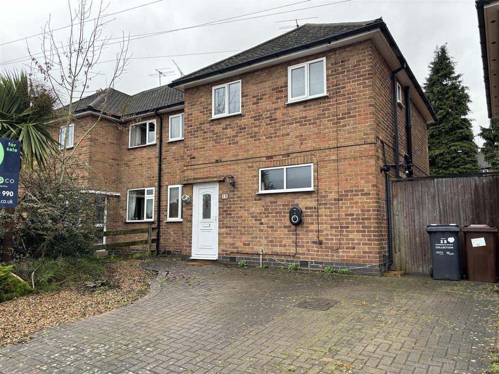 Ambergate Drive, Birstall, Leicester 3 bed semidetached house for sale