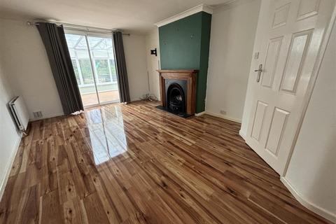 10 Ambergate Drive, Birstall, Leicester, LE4 3GA