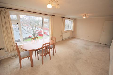 2 bedroom flat for sale - Daventry Grove, Quinton B32
