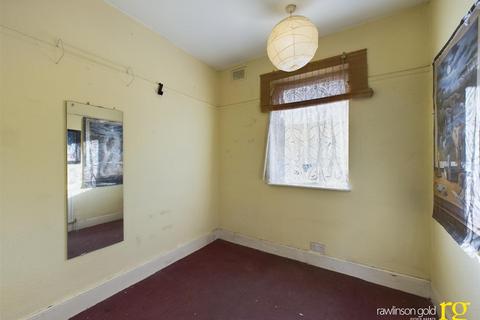 6a Rosslyn Crescent, Harrow, HA1 2RZ