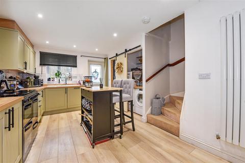 38 Berry Way, Andover, SP10 3XT