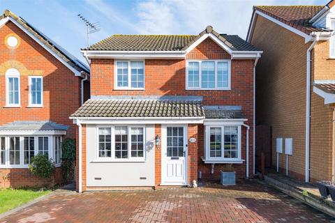 3 bedroom detached house for sale, 5 Woolner Close, Hadleigh