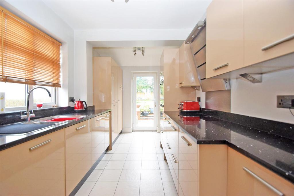Porthill Drive, Shrewsbury 3 bed house for sale £465,000