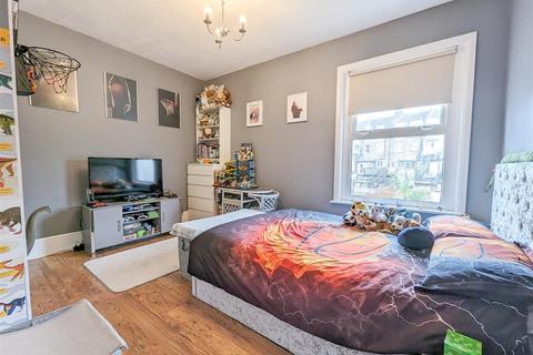 35a Ceylon Road, Westcliff-on-sea, SS0 7HS