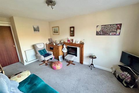 2 bedroom flat for sale, Station Road, Calne