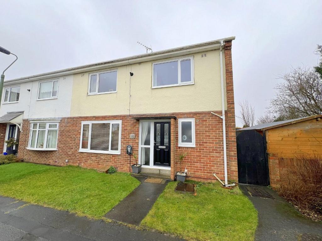 Forster Avenue, Sherburn Village, Durham 3 bed semidetached house for
