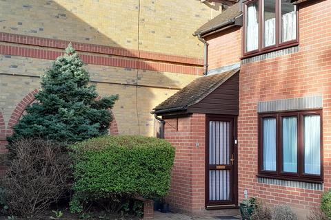 2 bedroom end of terrace house for sale, Beecholm Mews, Cheshunt