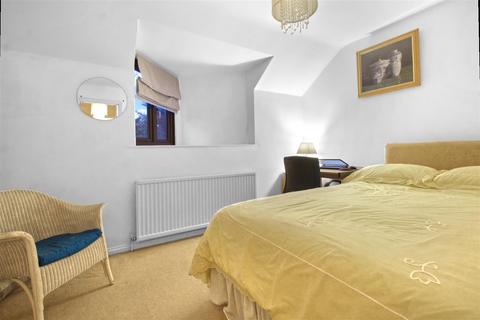 1 Beecholm Mews, Cheshunt, Waltham Cross, EN8 0DH