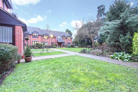 1 Beecholm Mews, Cheshunt, Waltham Cross, EN8 0DH