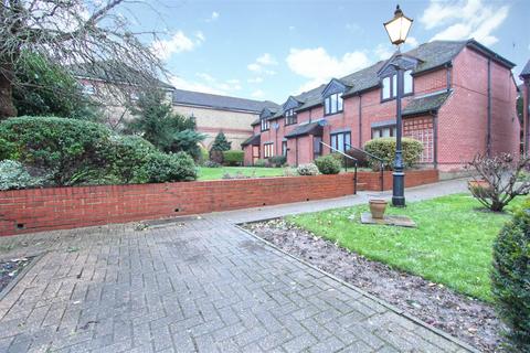 1 Beecholm Mews, Cheshunt, Waltham Cross, EN8 0DH