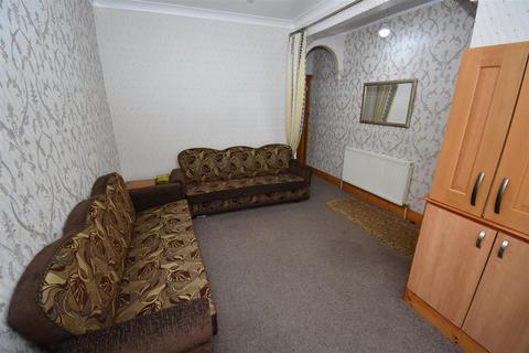 75 Asquith Road, Birmingham, B8 2HP