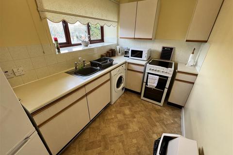 8 Crofton Gardens, Birmingham, B36 8NP