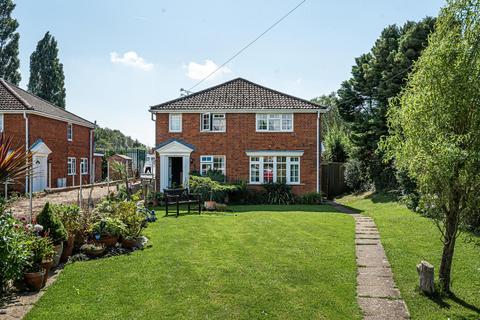 2 bedroom semi-detached house to rent, Spring Lane, Colden Common, Winchester