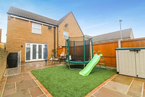 13 Larch Grove, Southminster, CM0 7FN